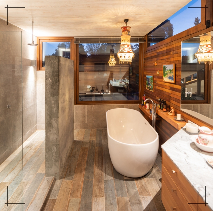 baño moderno de madera