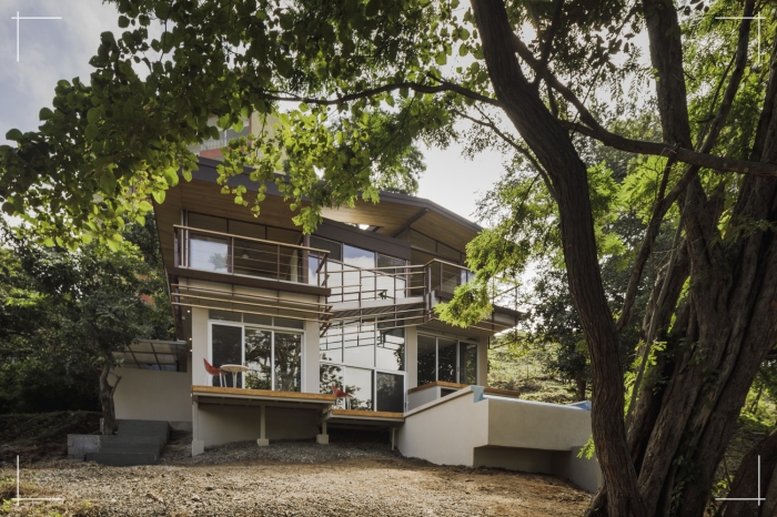 fachadas de casas modernas de 2 plantas
