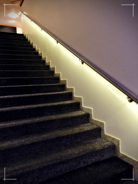 iluminación para escaleras