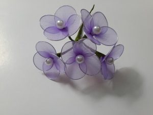 flores con medias de nylon