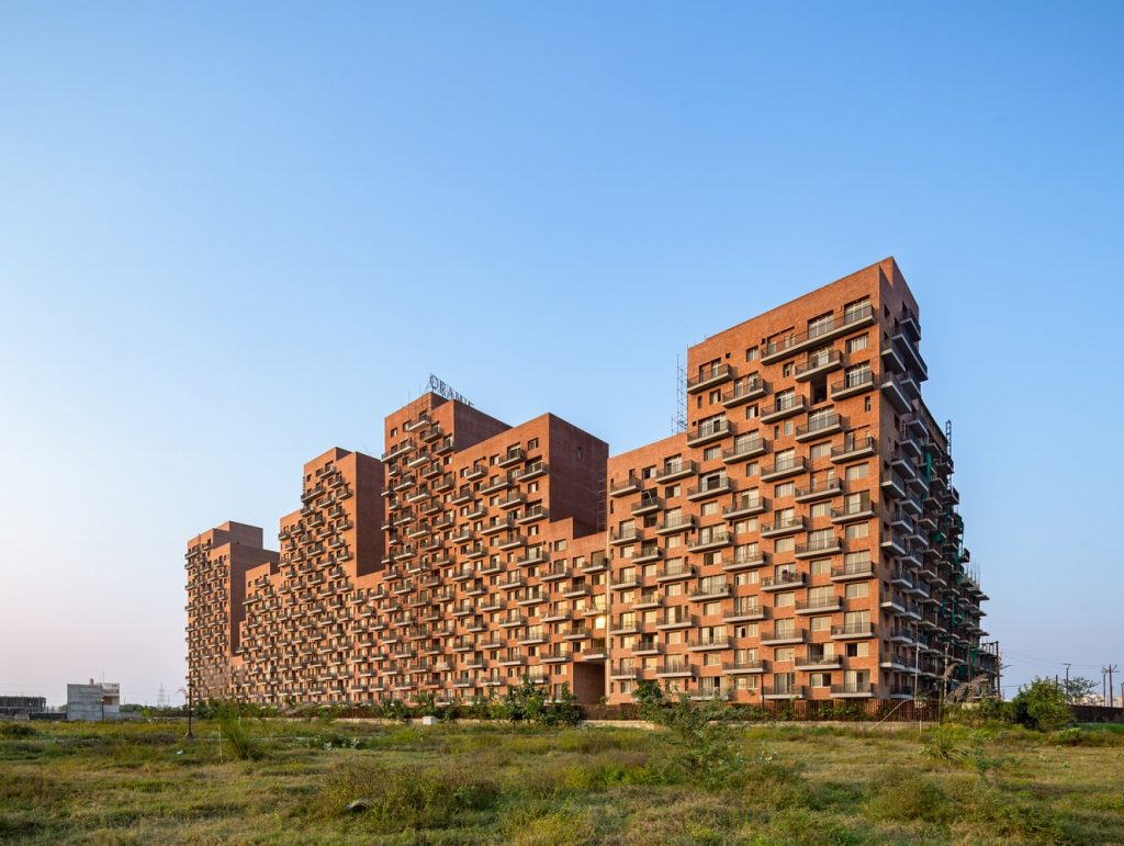 Fachada de departamento de ladrillo