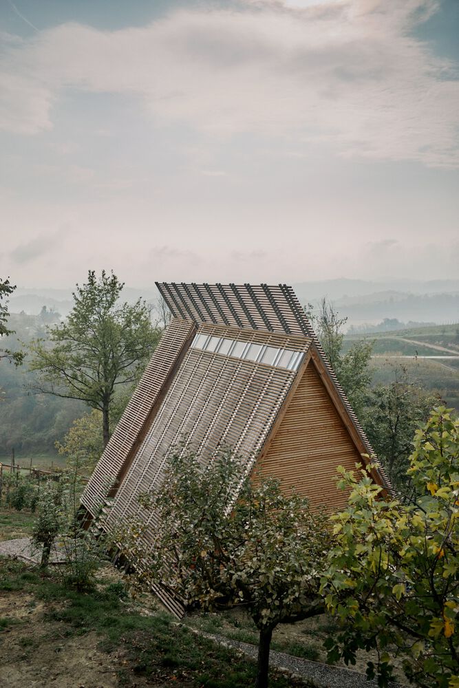 Fachadas de cabañas de madera